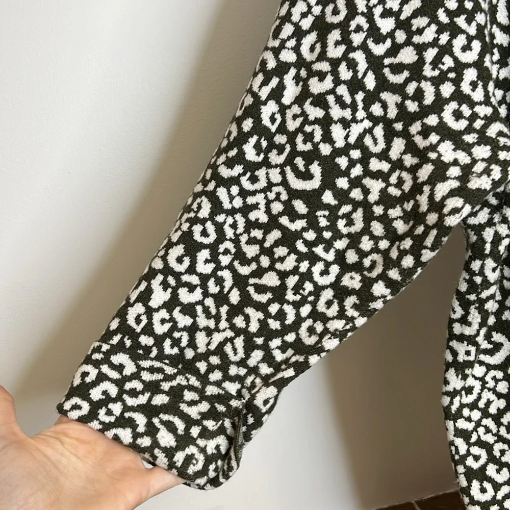 Cynthia Rowley 3/4 Sleeve Green and White Leopard Sweater-‎ 3X